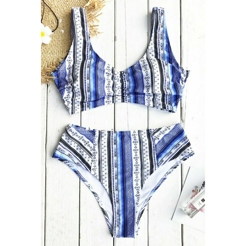 NWT Cupshe Face the Sea Bikini Set